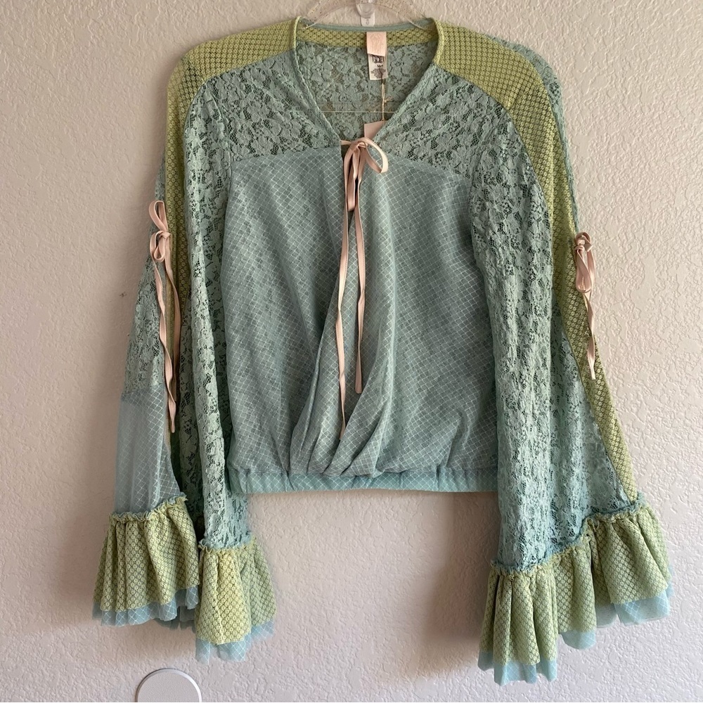 HAH Revolve Kim On H Lace Top Blouse Festival Bohemian New M Blue Combo